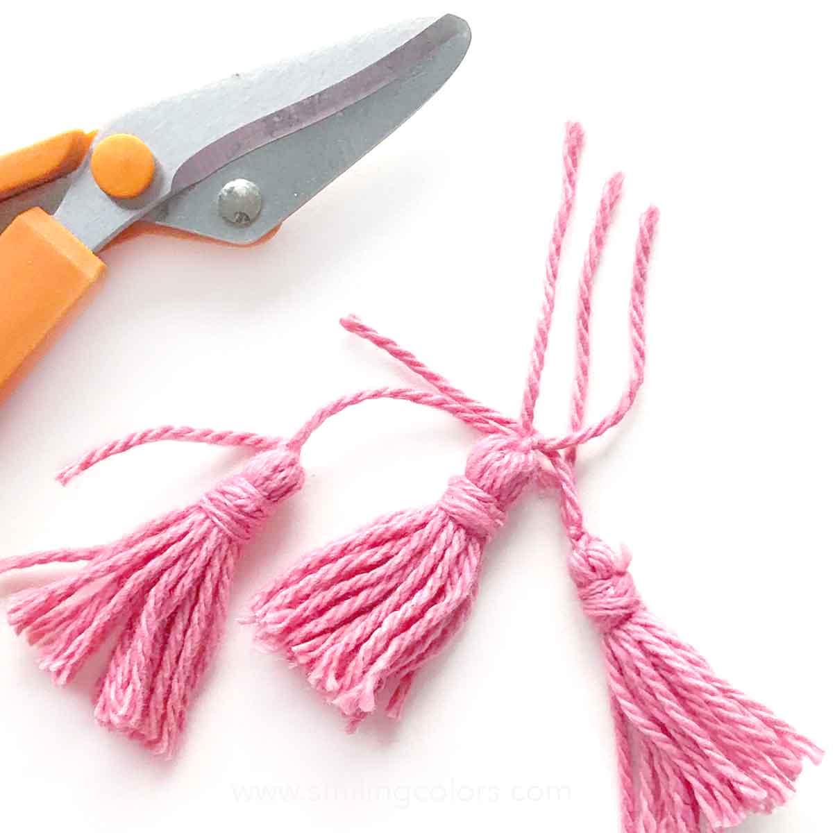 How To Make A Tassel From Yarn