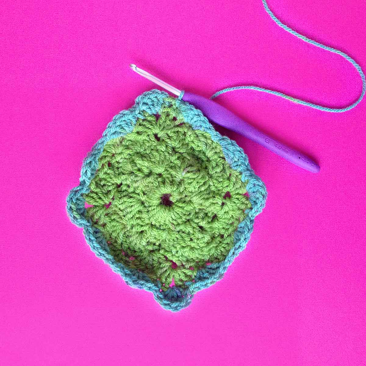 Shell-stitch-crocheted-hat-colorful