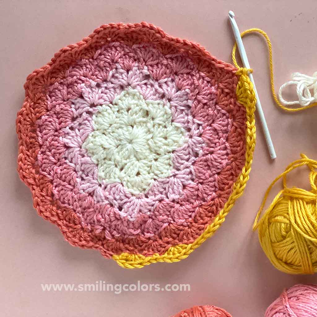 crochet shell stitch hat
