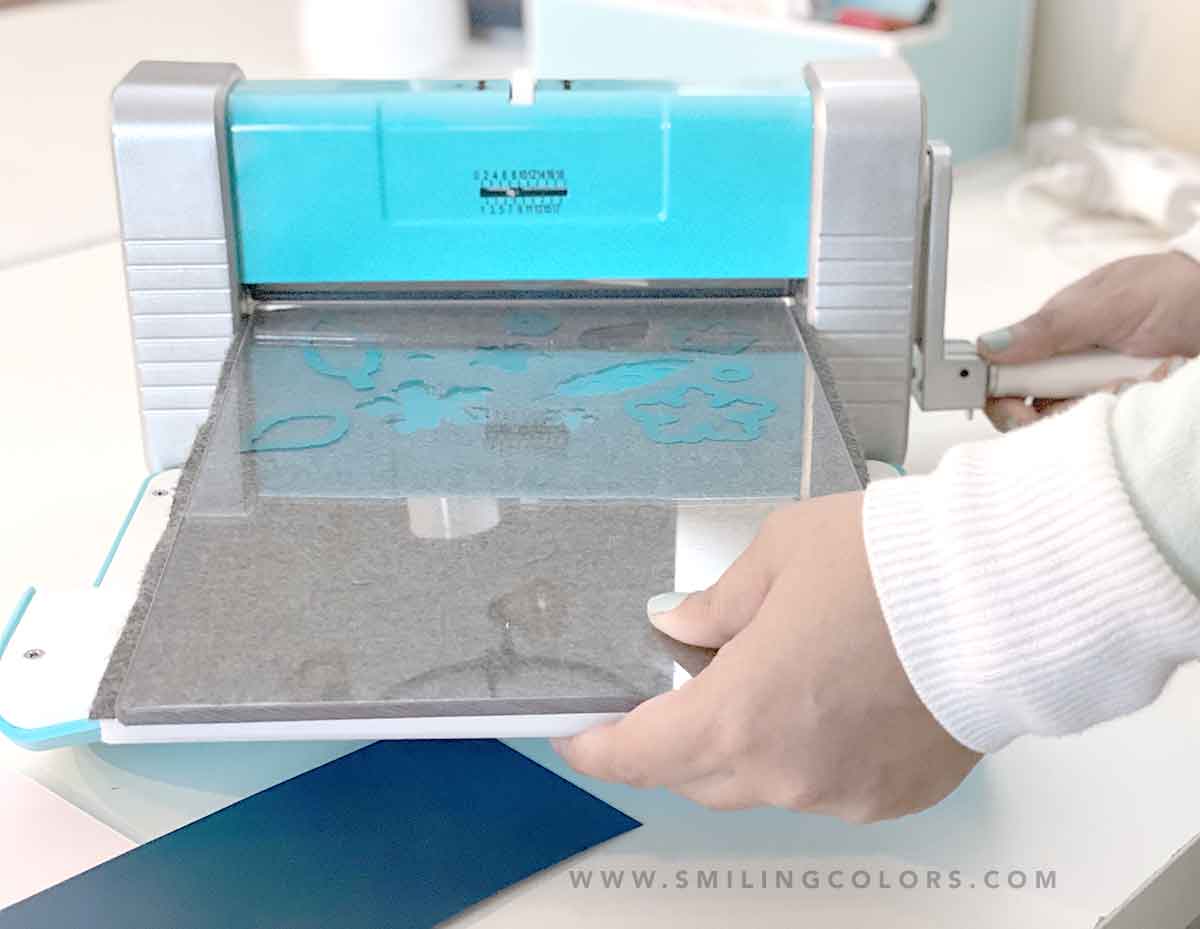 How to use a Die Cutting Machine for CRAFTING Smiling Colors