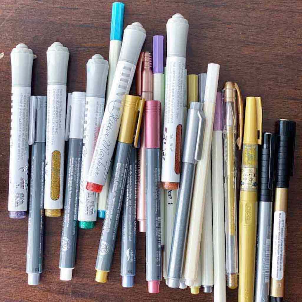 smiling colors metallic pens