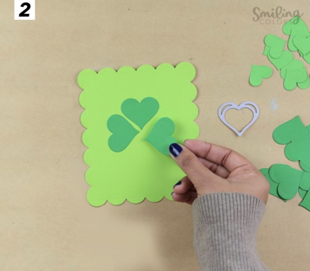 arranging hearts as clover shape