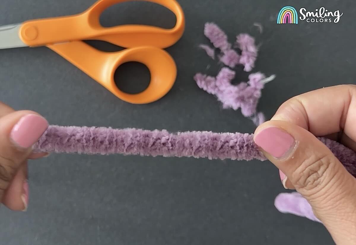 invisible seamless join in chenille yarn with no visible knot or bulk